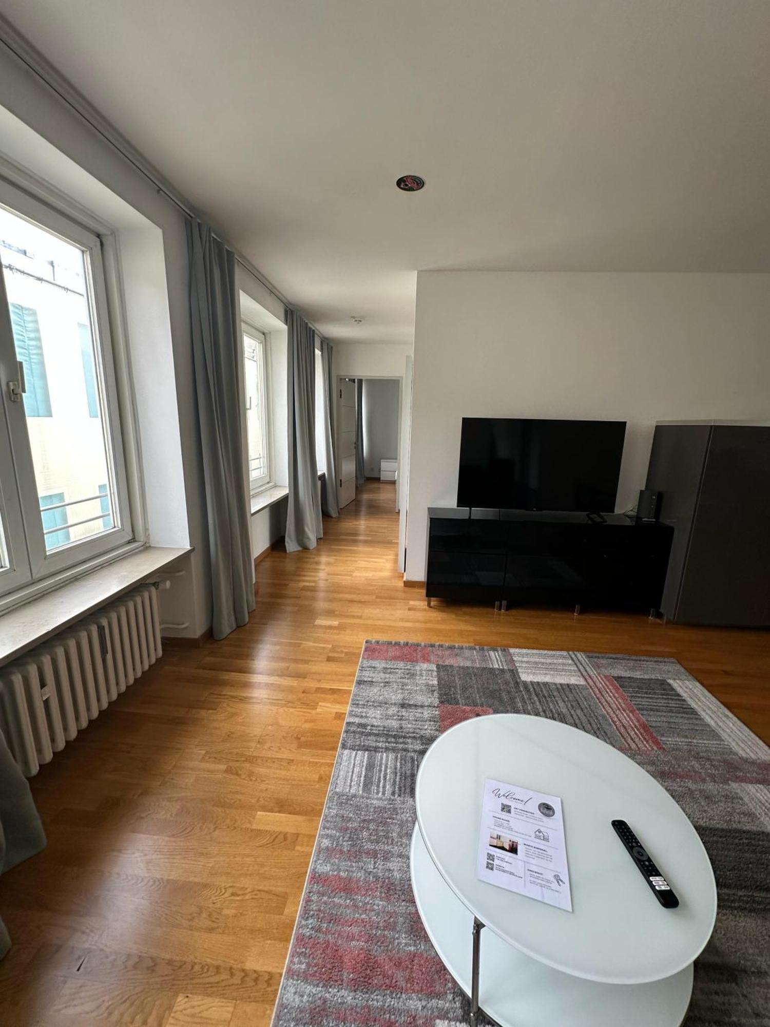 Al Nafurah Apartments Munich Luaran gambar