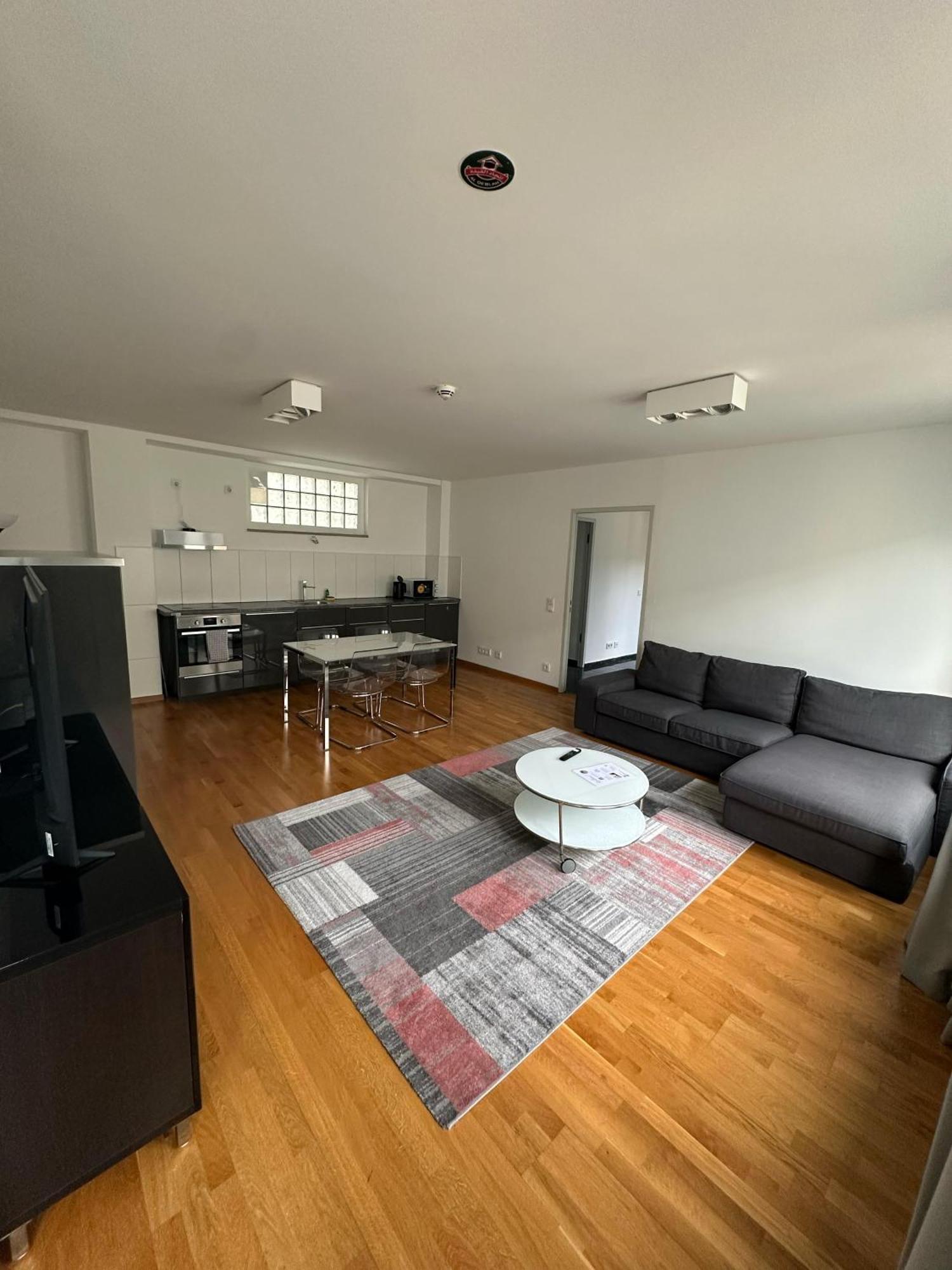 Al Nafurah Apartments Munich Luaran gambar