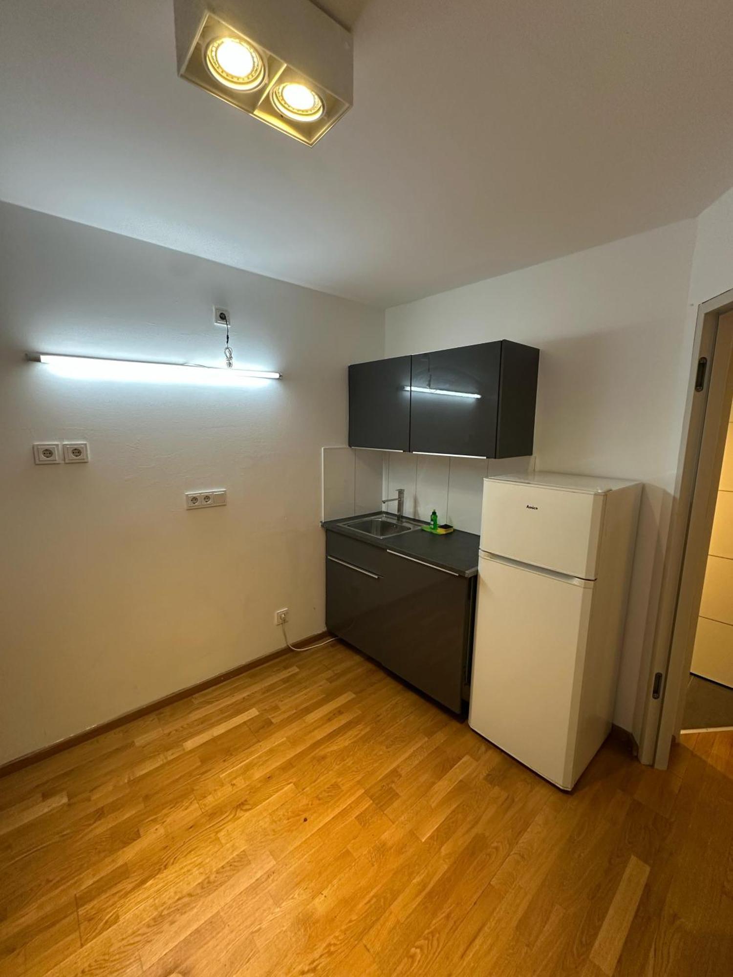 Al Nafurah Apartments Munich Luaran gambar
