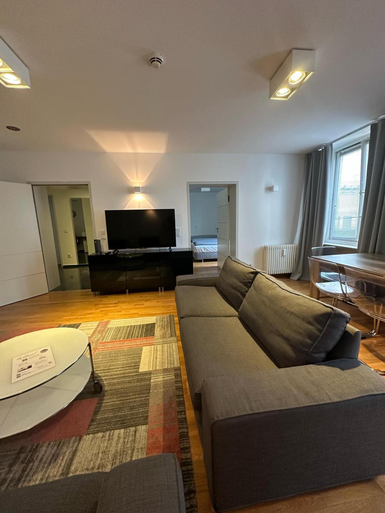 Al Nafurah Apartments Munich Luaran gambar