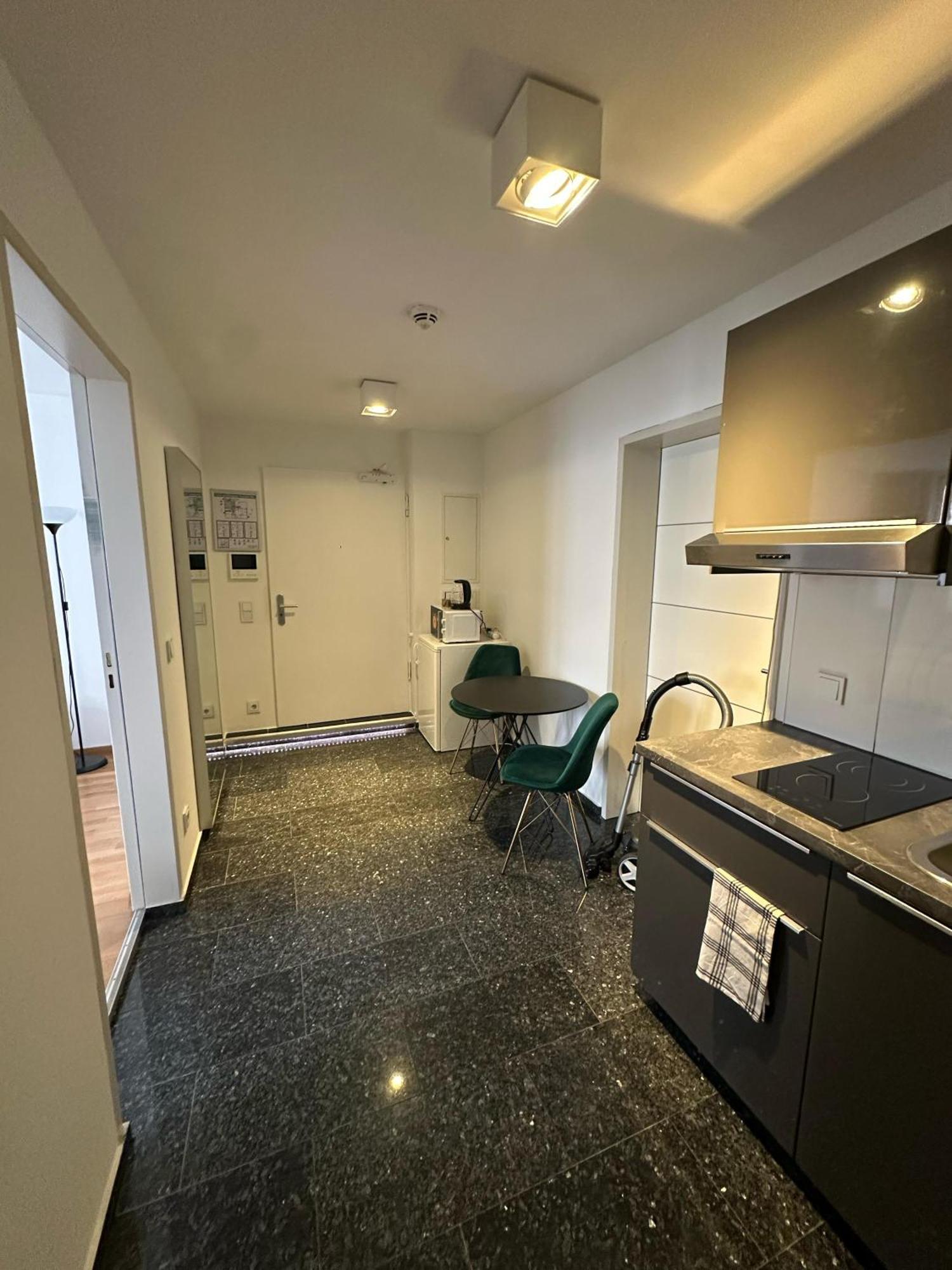Al Nafurah Apartments Munich Luaran gambar