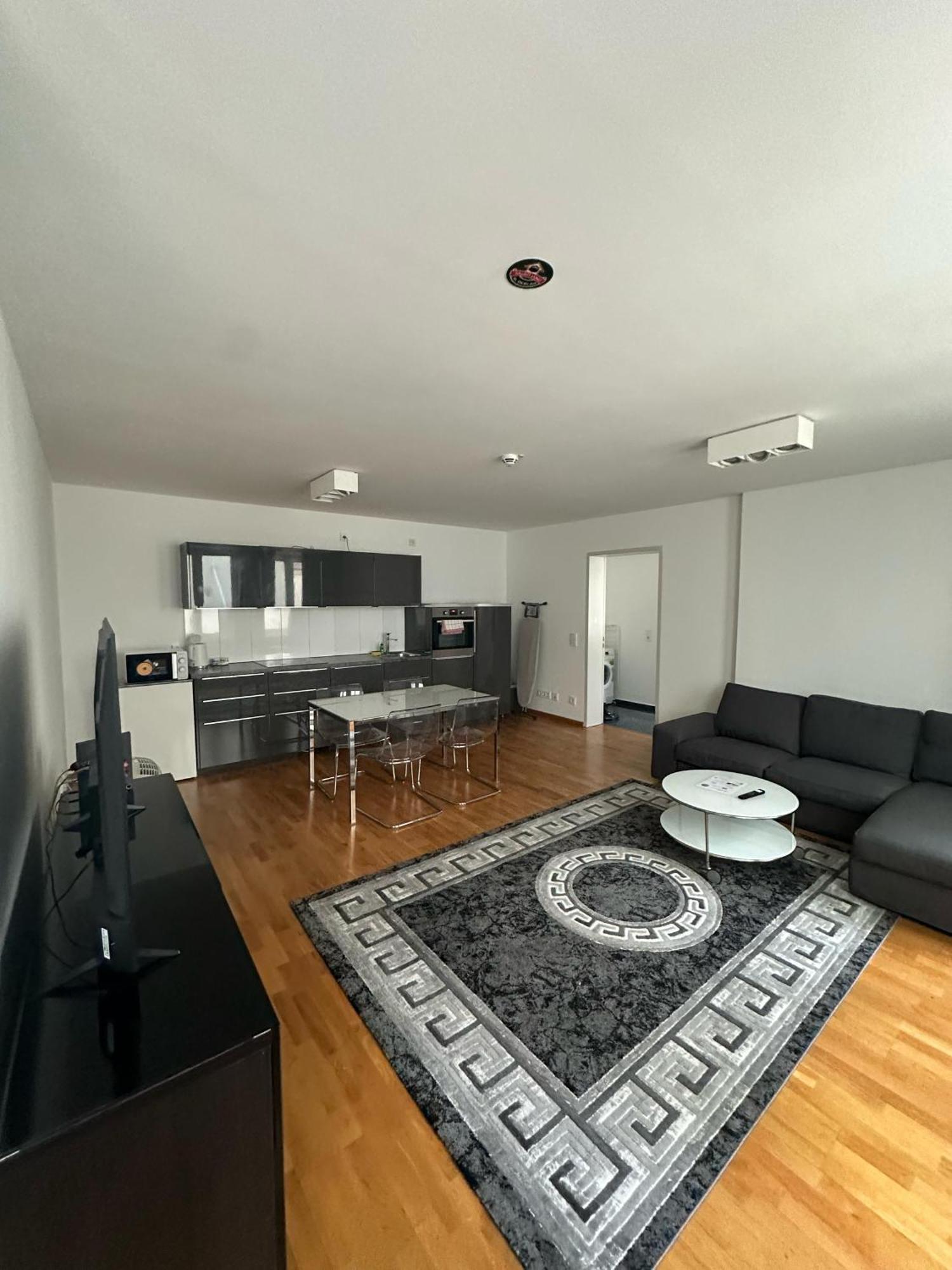 Al Nafurah Apartments Munich Luaran gambar