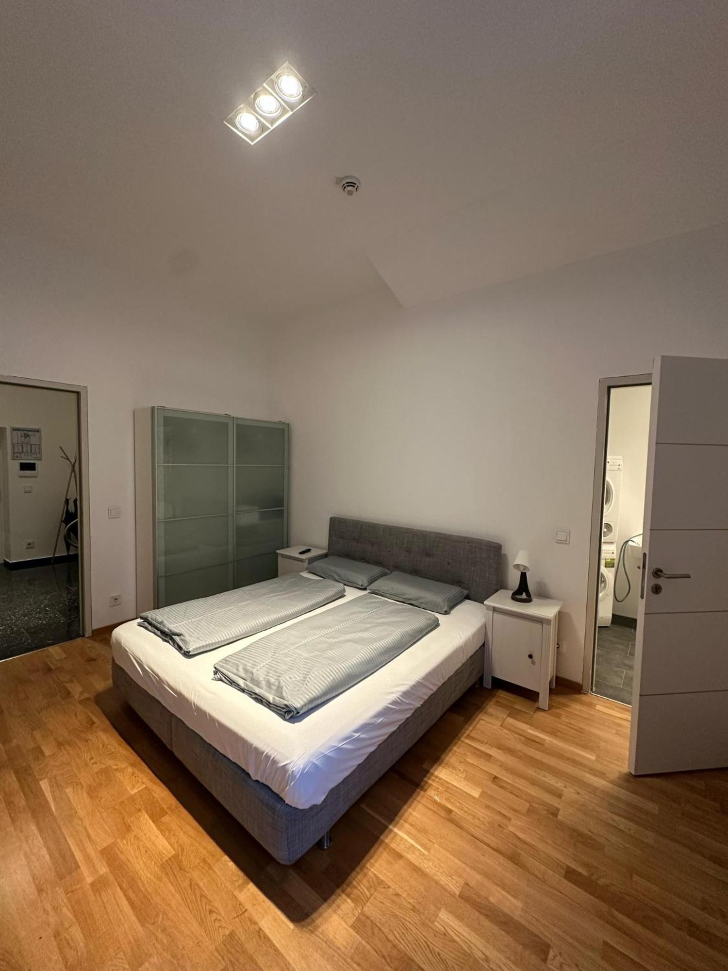 Al Nafurah Apartments Munich Luaran gambar